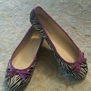 Ballet flats with flare